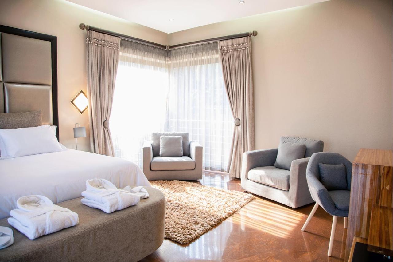 Schimper View Boutique Guest House หลุยส์ทริคาร์ดท์ ภายนอก รูปภาพ