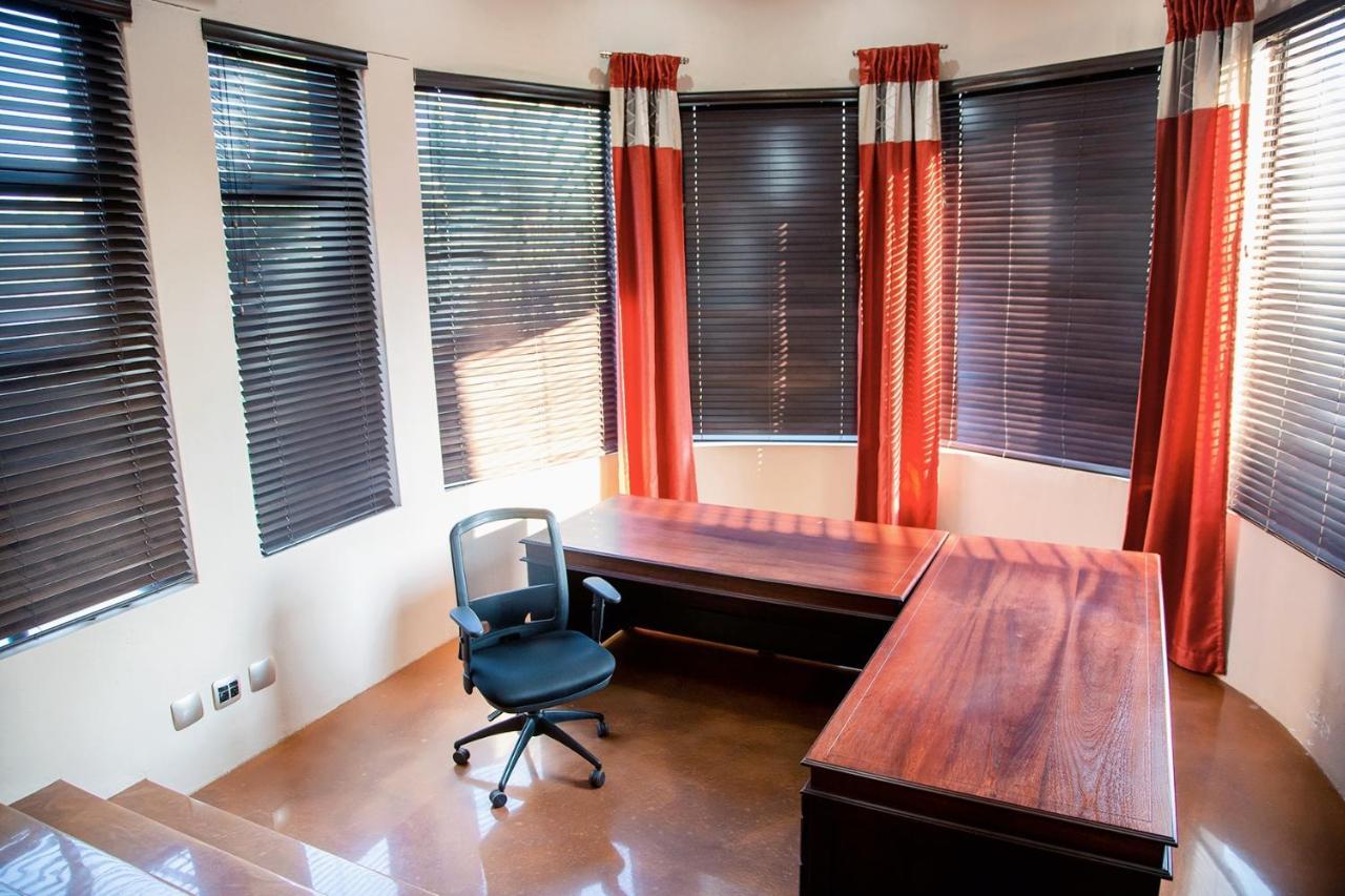 Schimper View Boutique Guest House หลุยส์ทริคาร์ดท์ ภายนอก รูปภาพ